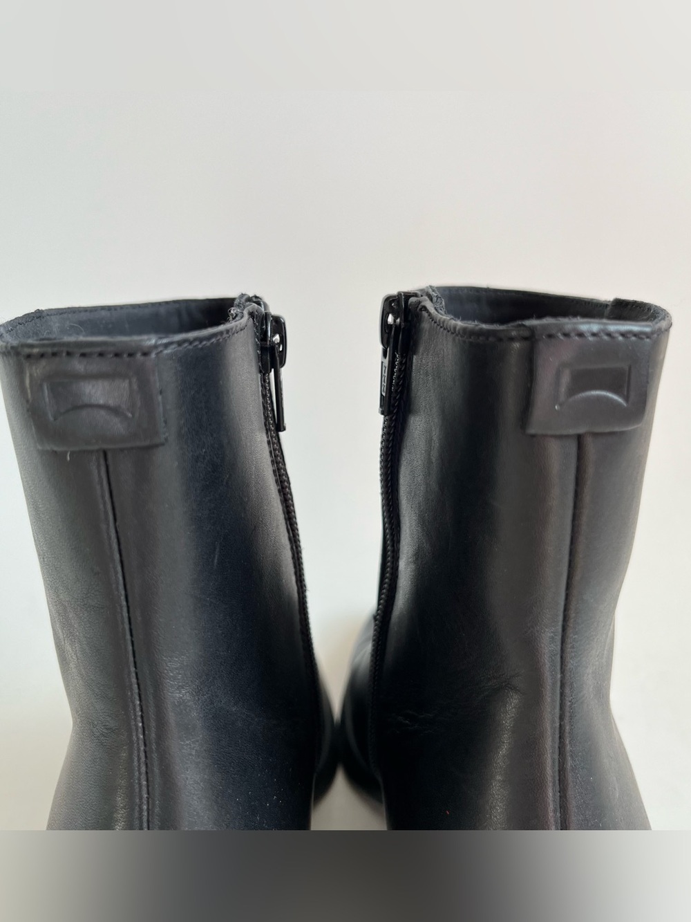 Camper Meda Black Leather Ankle Bootie size 39EU/8.5US - Picture 4 of 12